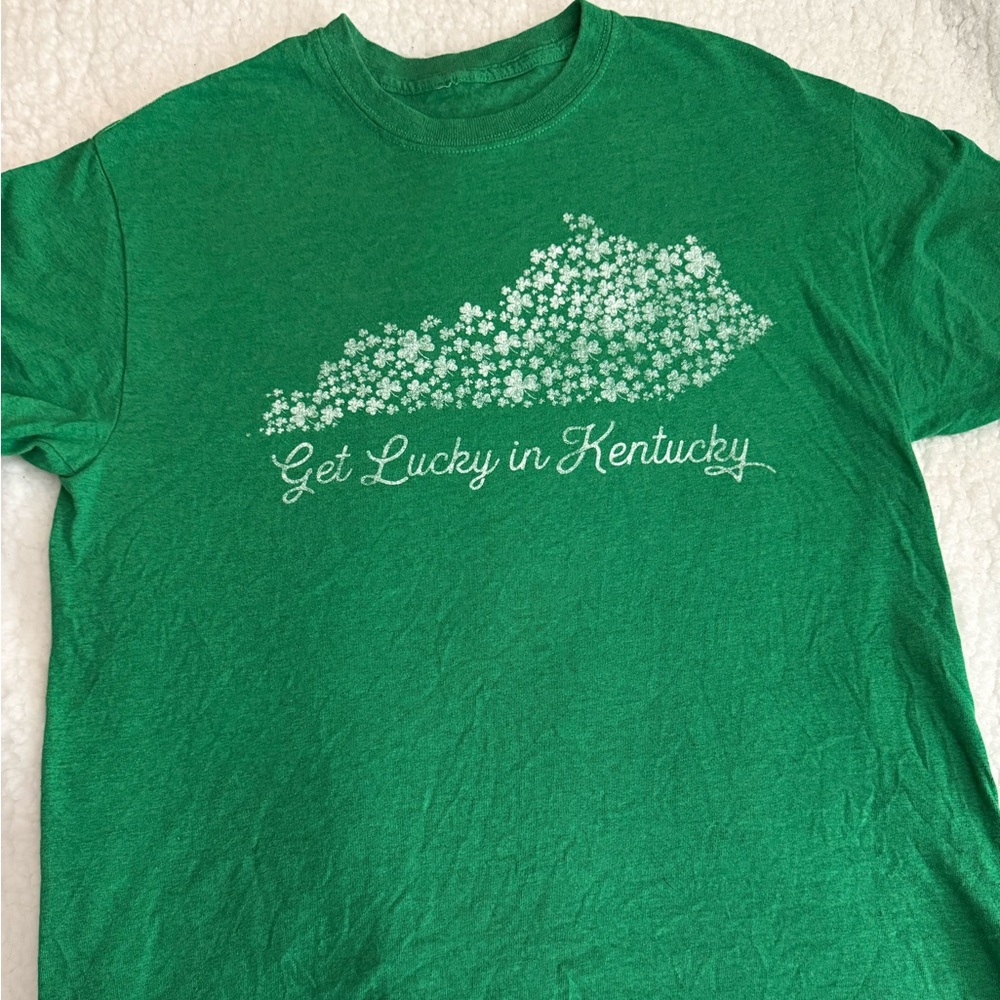 ⭐️ 3/$20 Unisex Green 'Get Lucky in Kentucky' T-Shirt
